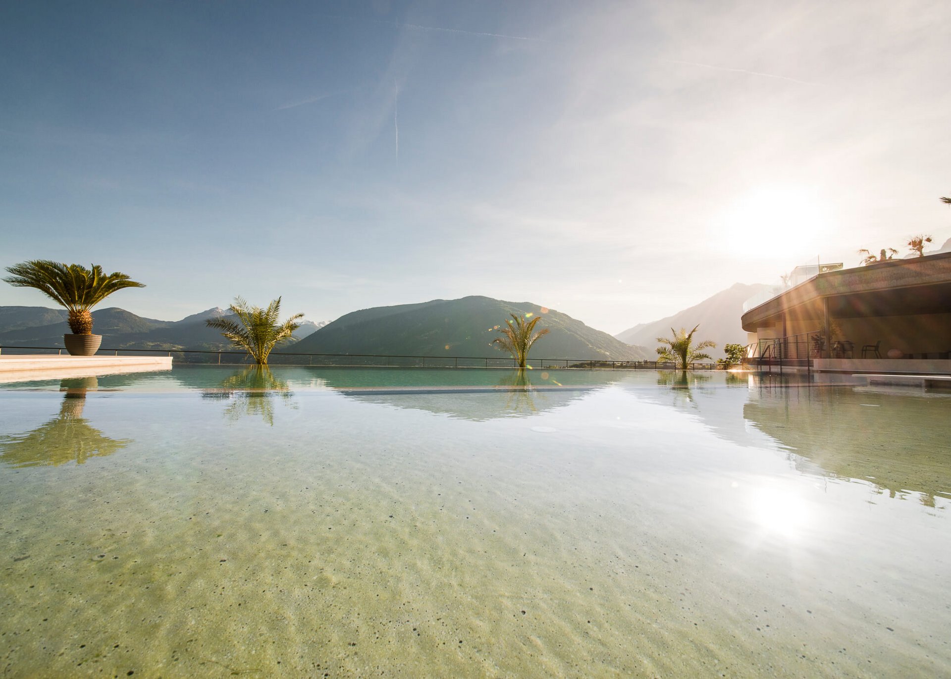 Eschenlohe: Ihr Hotel in Schenna mit Infinity Pool